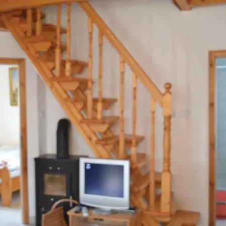 Three-bedroom Holiday In 度假居